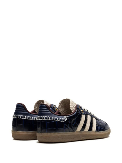 Samba Navy Croc-Embossed Heritage – Gum Sole Edition