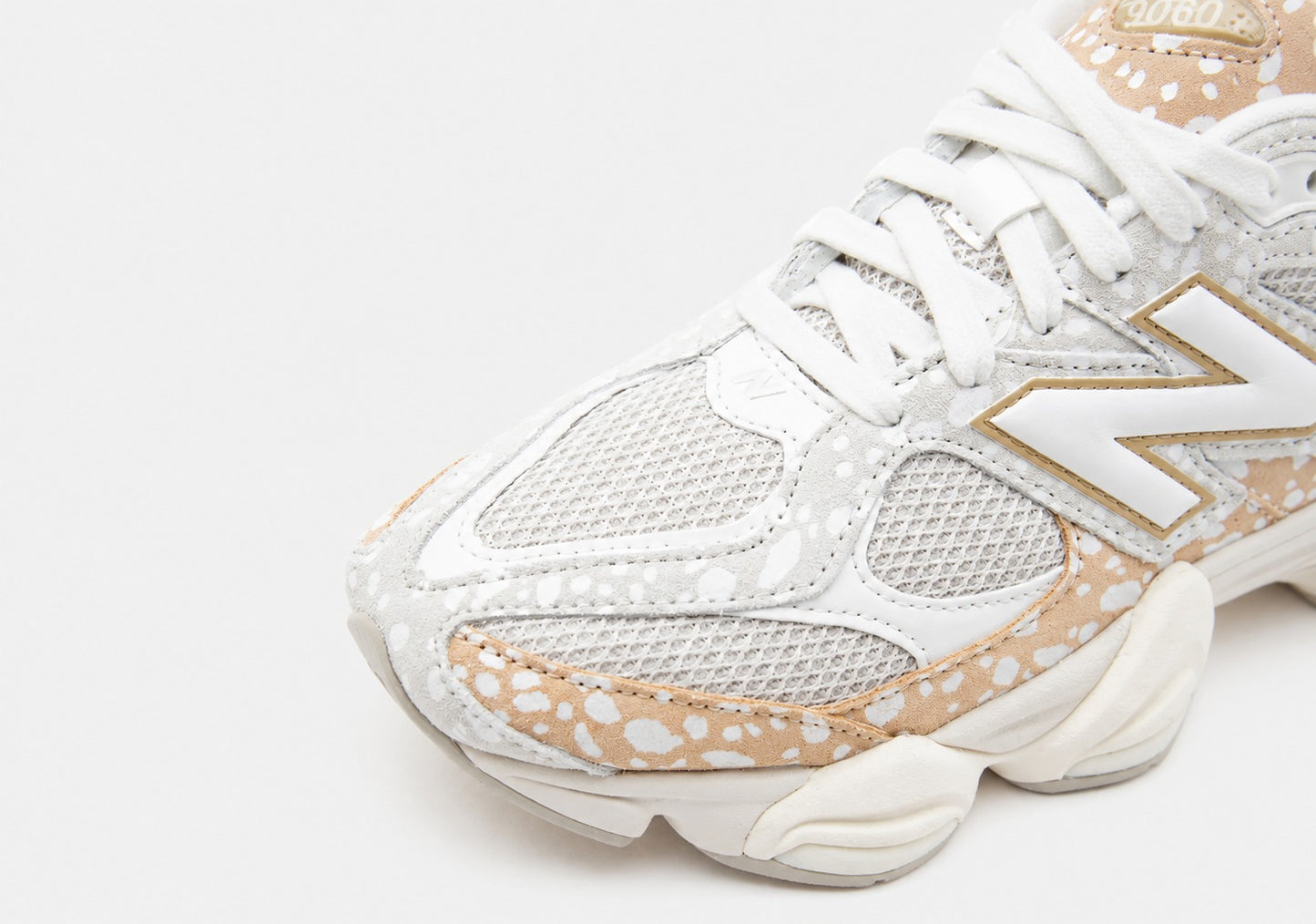 NB 9060 Toasted sesam / Sea salt