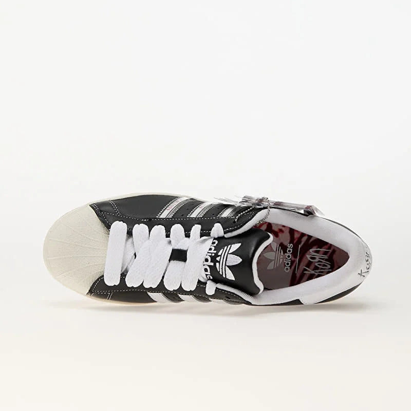 Korn x Superstar Black / White
