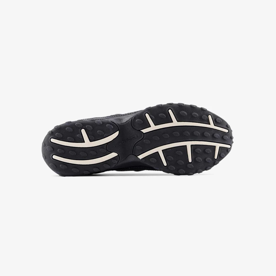 NB 204L MRA BLACK